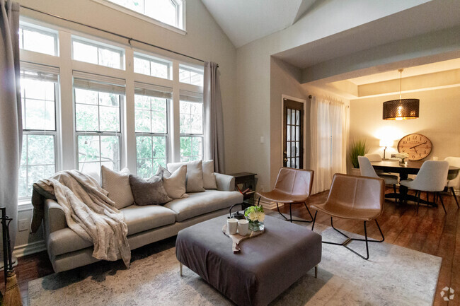 Building Photo - 240 Renaissance Pkwy NE Unit 307 Rental