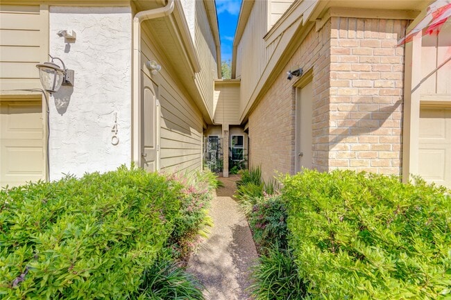 Photo - 12625 Memorial Dr Unidad 140