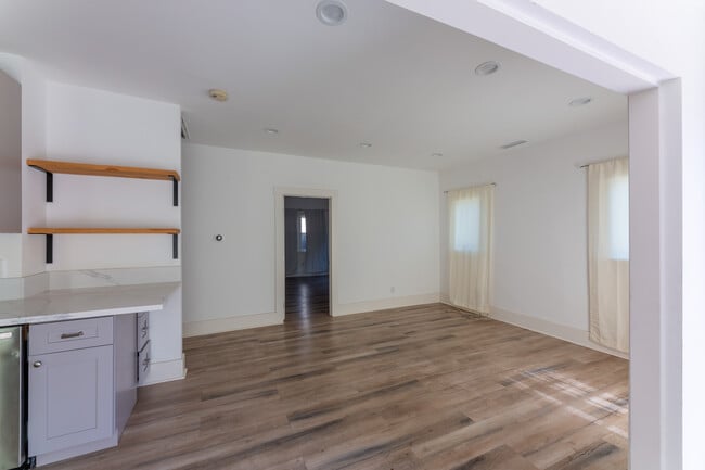 Photo - 3201 W 18th St Unit 3203