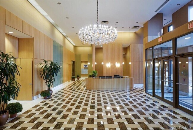 Photo - 175 Huguenot St Unit 1405