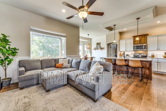 Photo - 4931 N Marblefalls St