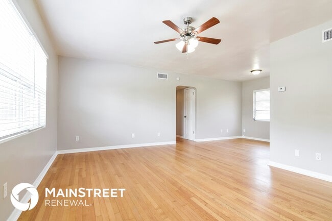 Photo - 1354 Whitacre Dr