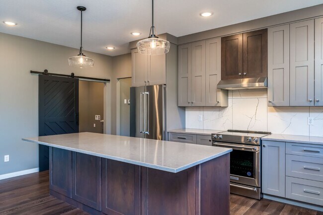 Photo - 317 Pinehurst Dr