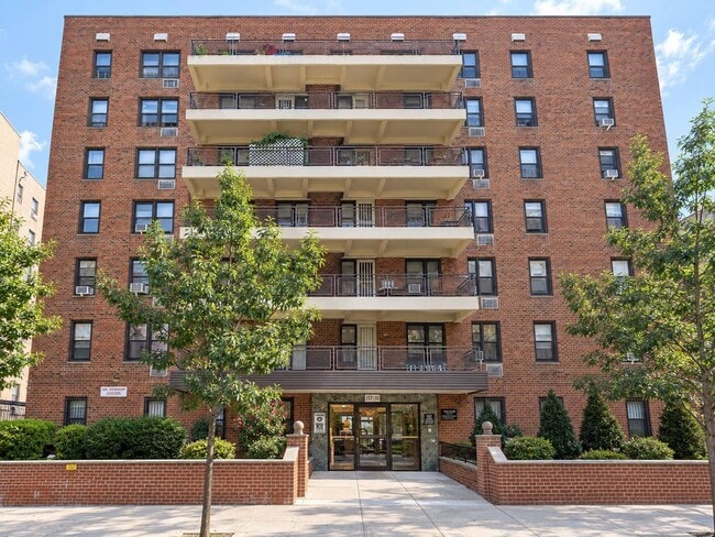 Building Photo - 137-10 Franklin Ave Unit 102