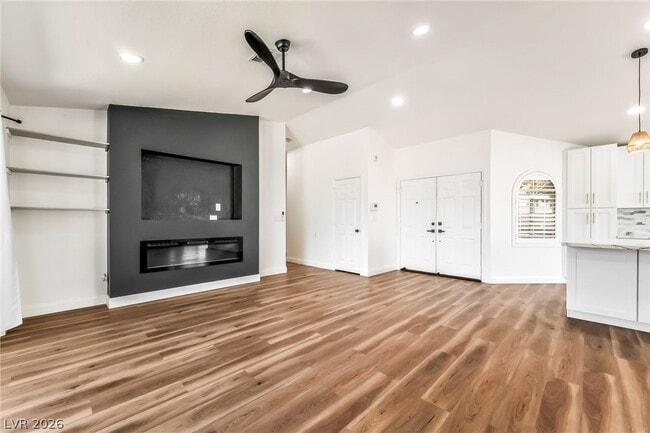 Photo - 130 Weatherstone Dr