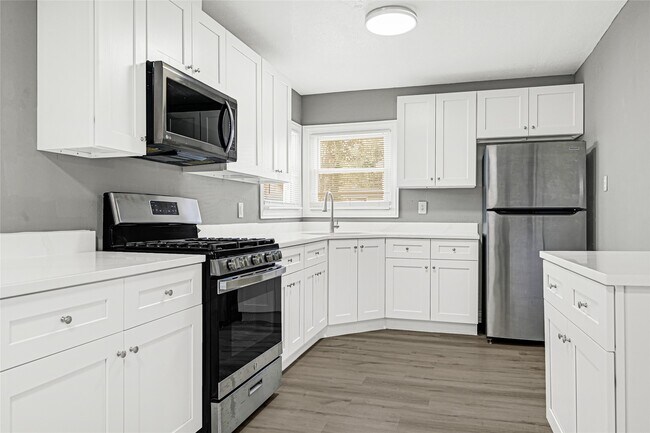 Photo - 5518 Sweetbriar St