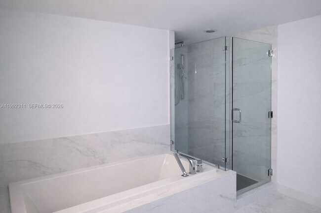 Photo - 400 Sunny Isles Blvd Unit 819