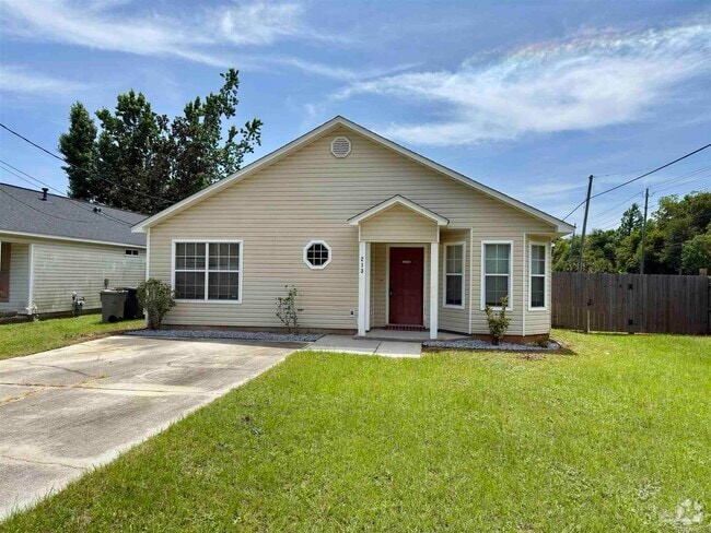 Building Photo - 213 Valdosta Ave Rental