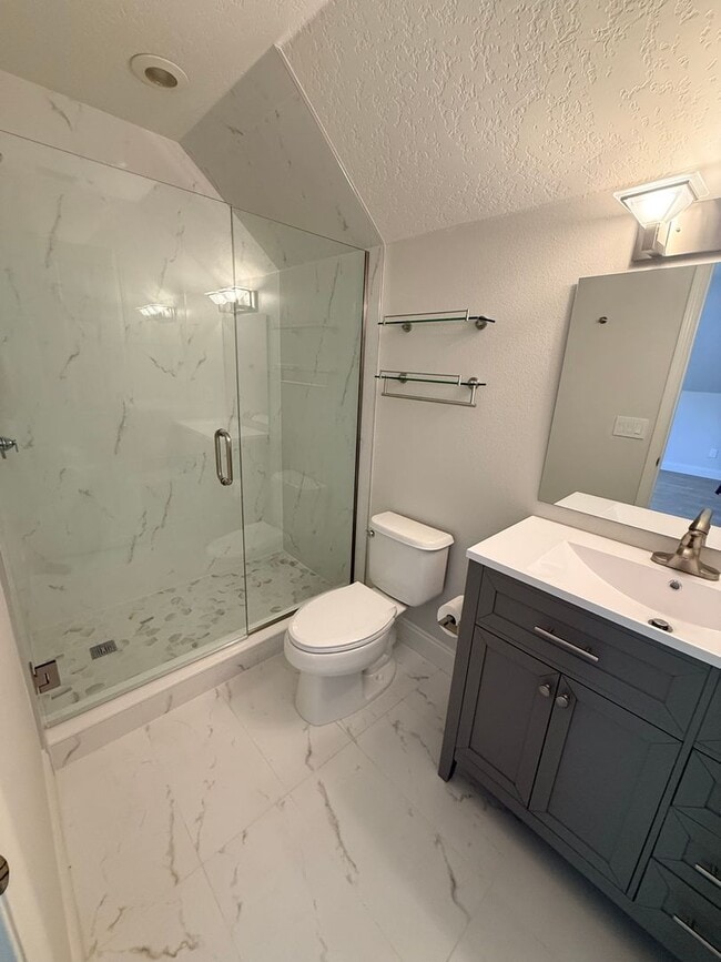 1005 Kestrel Ct