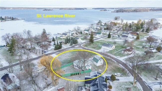 Photo - 216 Frontenac Blvd