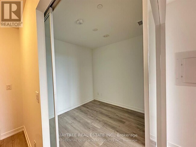 Photo - 3100 Keele St Unit 1010