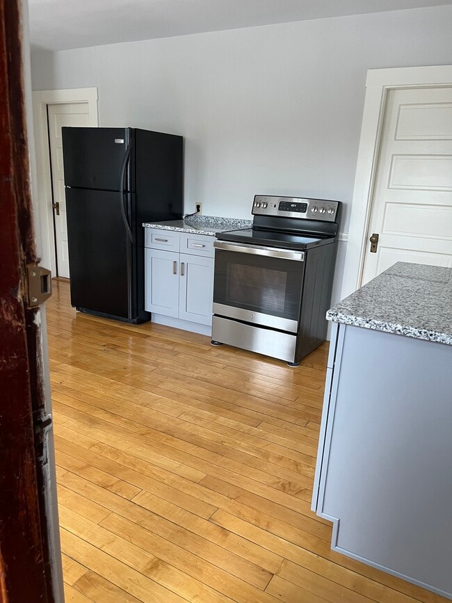 Photo - 48 Seaver St Unit #3