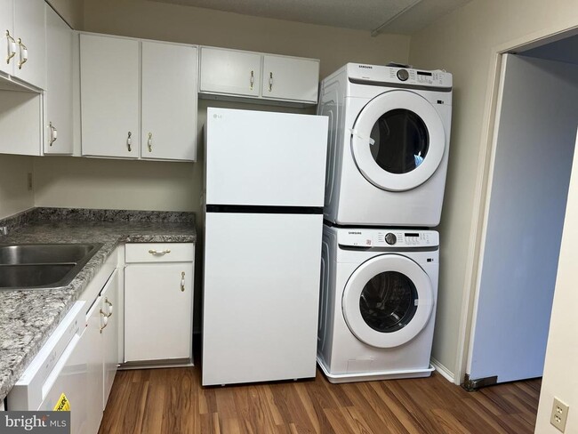 Photo - 15101 Interlachen Dr Unidad 1-819