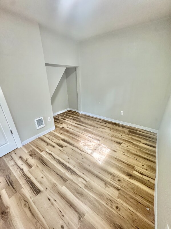 Photo - 908 W 13th St