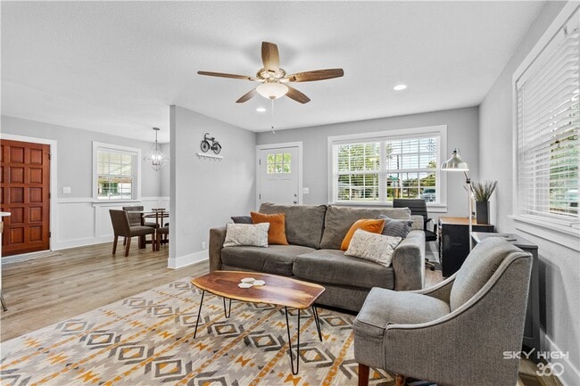 Photo - 1305 SE Benton St