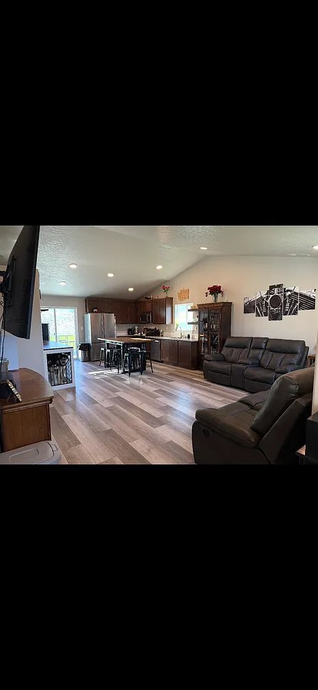 4908 Corinth Dr