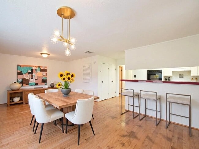 Building Photo - 418 Garland Dr Unit 122