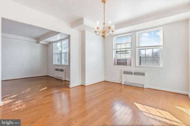 Photo - 310 Ridgemede Rd Unit 302