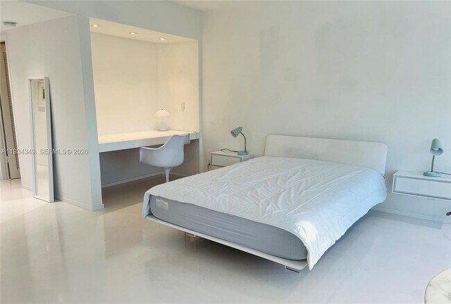 Photo - 900 Bay Dr Unit 315