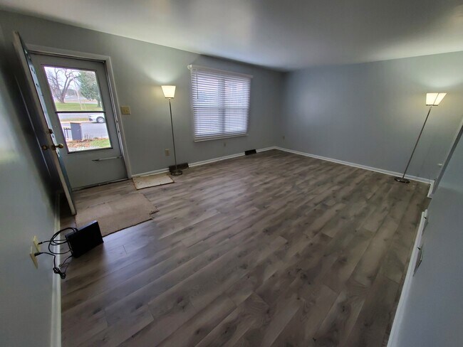 Photo - 629 Hamilton St