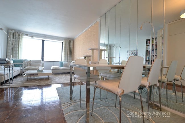 Photo - 65 E India Row Unit 25D