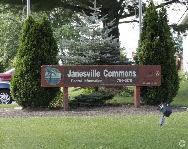Janesville Commons/Neenah Court
