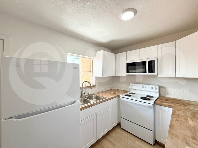Photo - 3526 W Dunlap Ave Unit 150