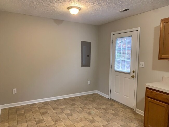 Photo - 448 Three Creeks Ct Unit A