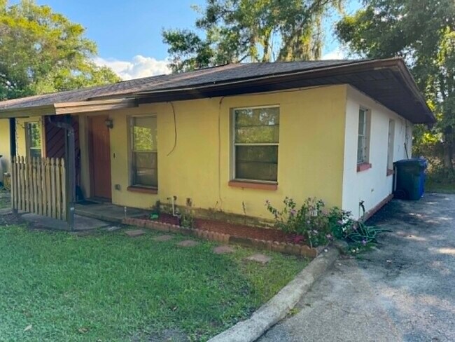 Photo - 155 Denice Dr