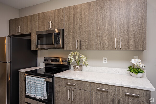 1HAB, 1BA - 551 ft² - River House