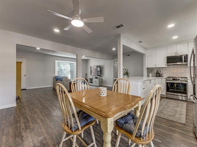 Photo - 6037 Sandhurst Ln Unit C