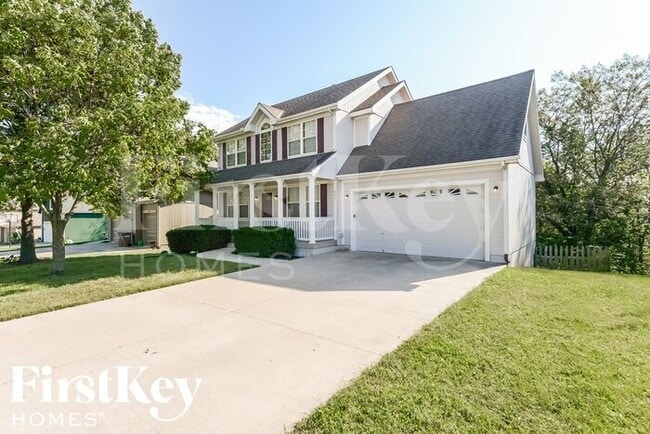 Photo - 711 Old Paint Rd