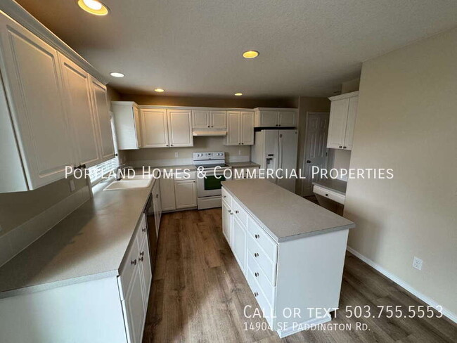 Photo - 14904 SE Paddington Rd