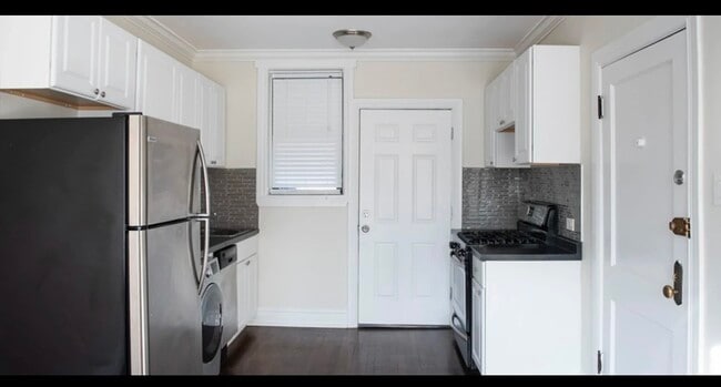 Photo - 1056 W Lill Ave Unit 2