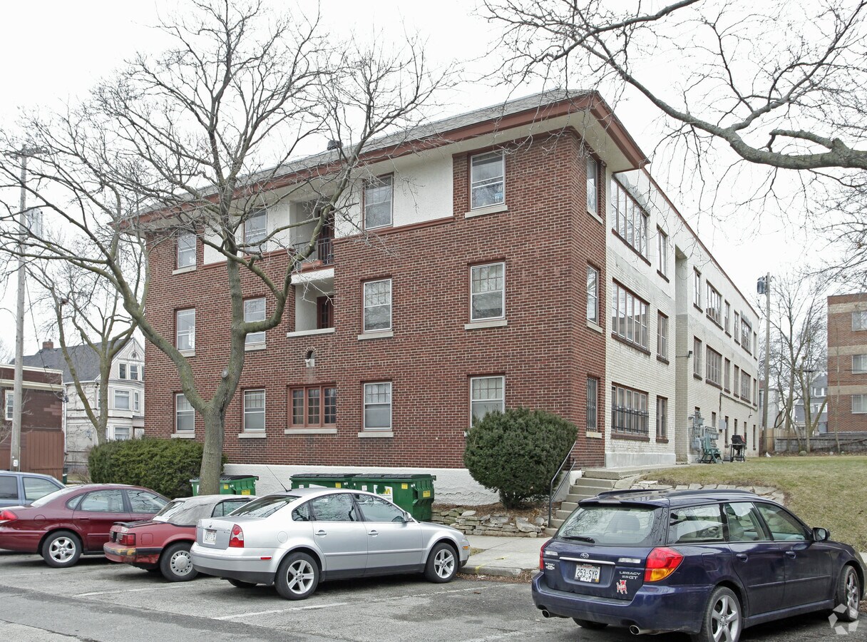 Photo - 2011 E Park Pl