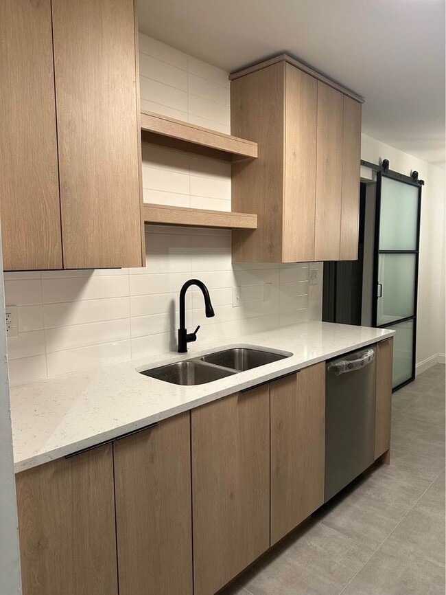 Photo - 3940 Halehaven Dr