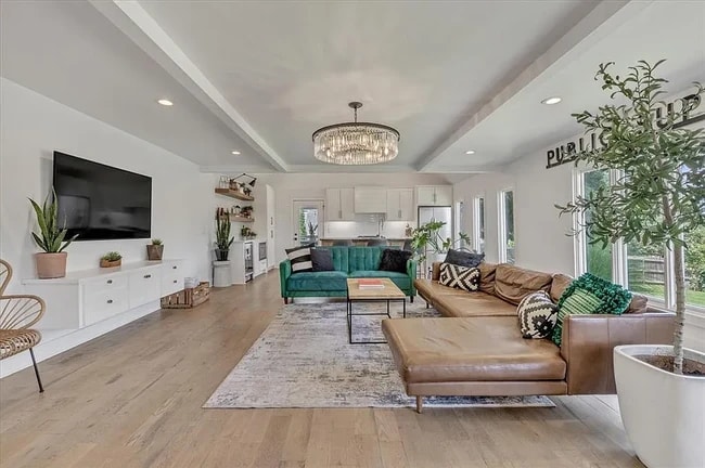 Photo - 4910 Morris Ln