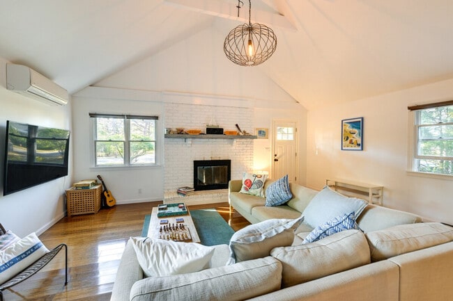 Photo - 67 Reeves Bay Trail Unit ID1301019P