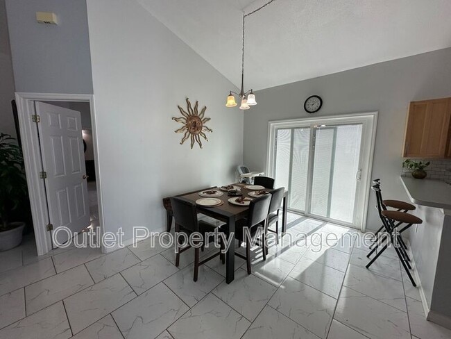 Photo - 645 Majesty Dr