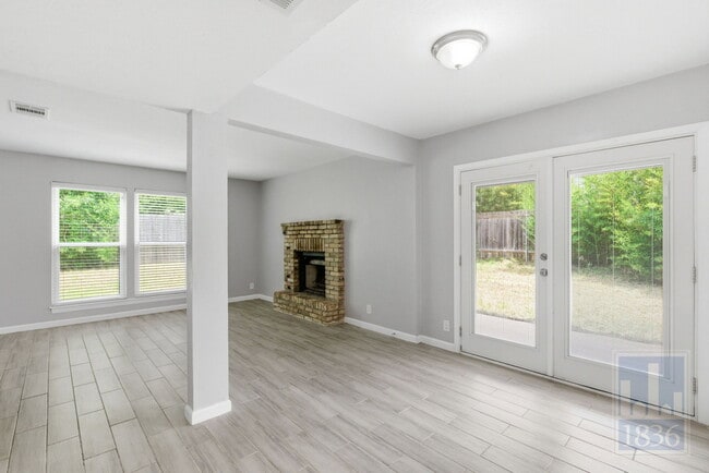 Photo - 8108 Hood Cir Unit B