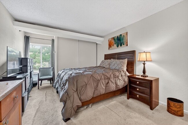 Photo - 60 S Van Dorn St