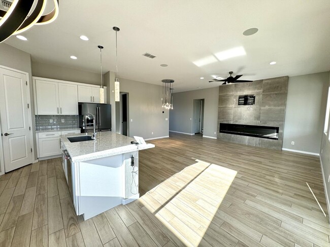 Building Photo - 27309 N 136th St