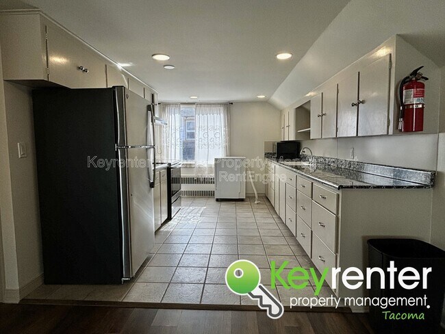 Photo - 1207 N Oakes St Unit A