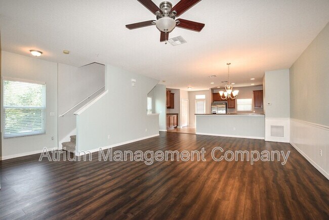 Photo - 1061 Charter Oak Ln