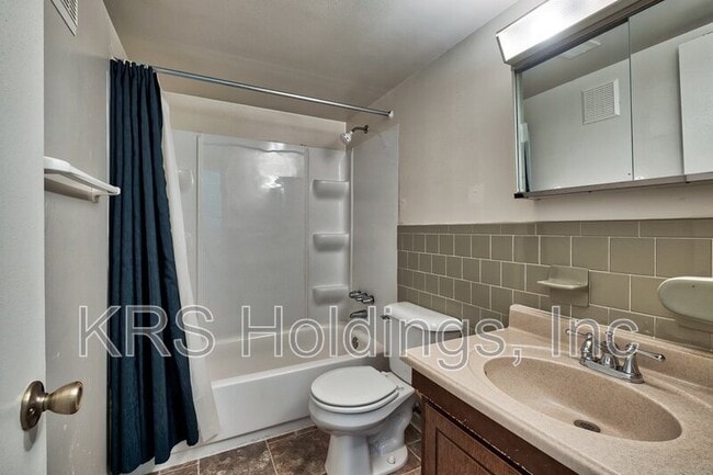Photo - 7746 Colonial Point Ln Unit 28-B