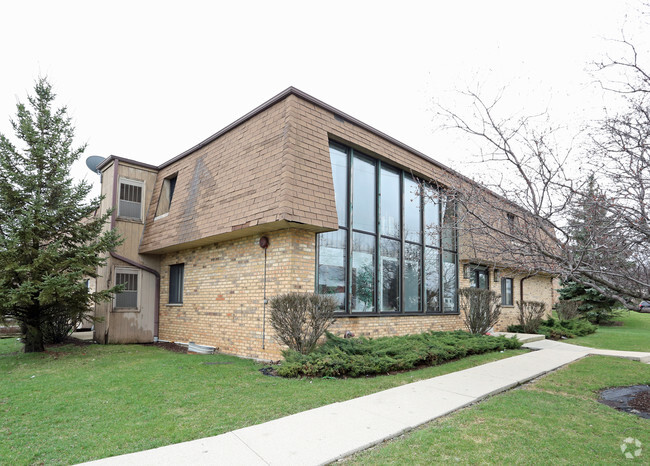 Building Photo - The Atrium Apartments