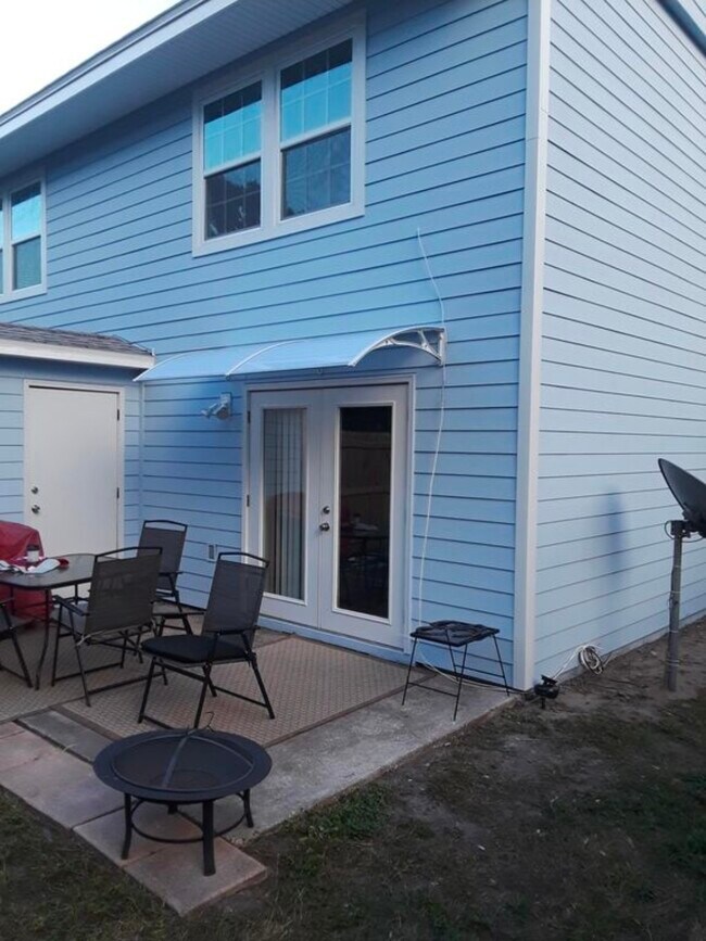 2102 Bay Rd