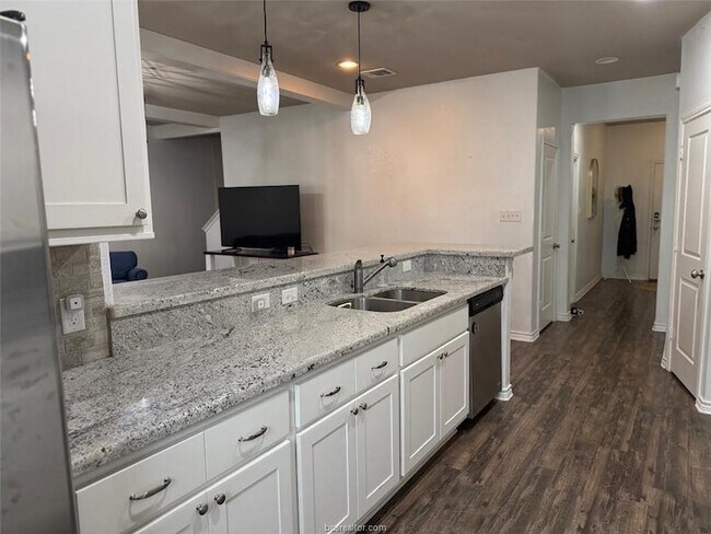 Photo - 3420 Summerway Dr