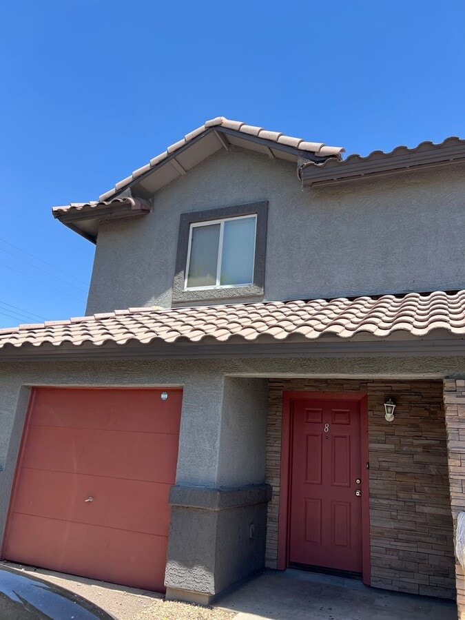 South Phoenix 3 Bed 2.5 Bath Single Garage - South Phoenix 3 Bed 2.5 Bath Single Garage