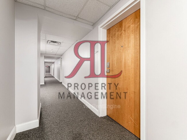 Photo - 106 N High St Unit 101